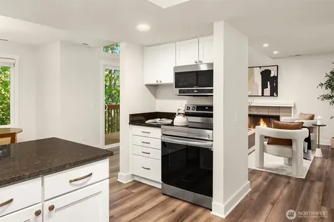 4283 152nd Court SE Bellevue WA 98006