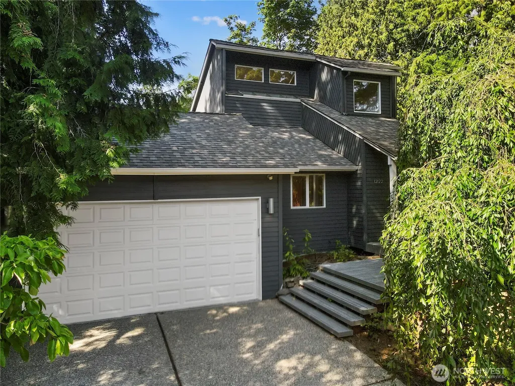 12122 NE 108th Kirkland WA 98033