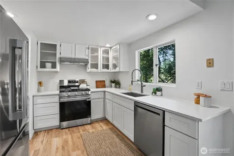 12122 NE 108th Kirkland WA 98033