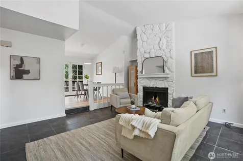 12122 NE 108th Kirkland WA 98033