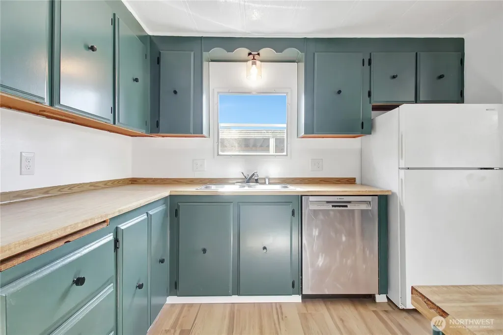 5001 180th Street SW Lynnwood WA 98037