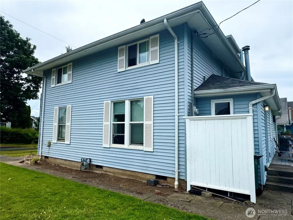 2323 E Street Bellingham WA 98225