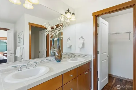 16033 119th Place NE Bothell WA 98011