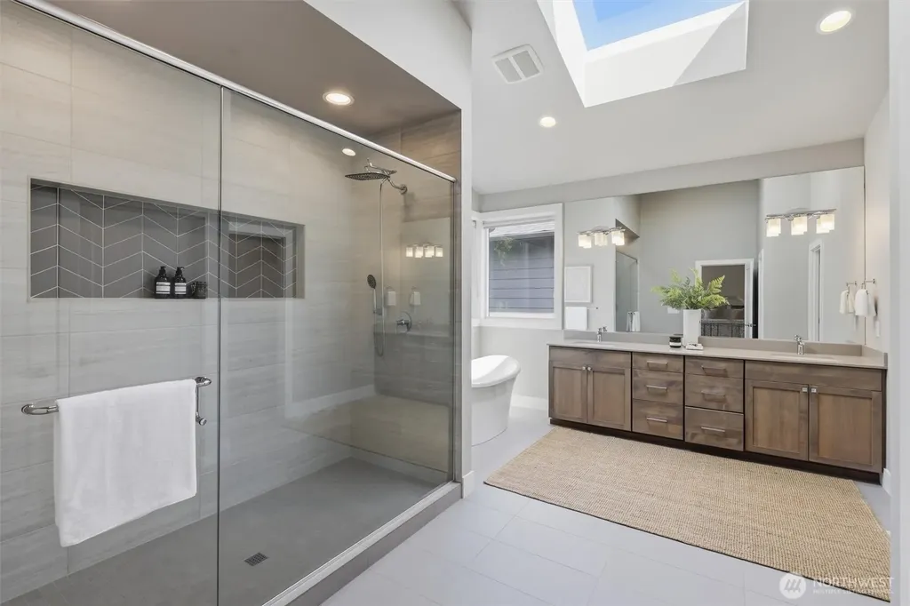 24309 NE 24th Street Sammamish WA 98074