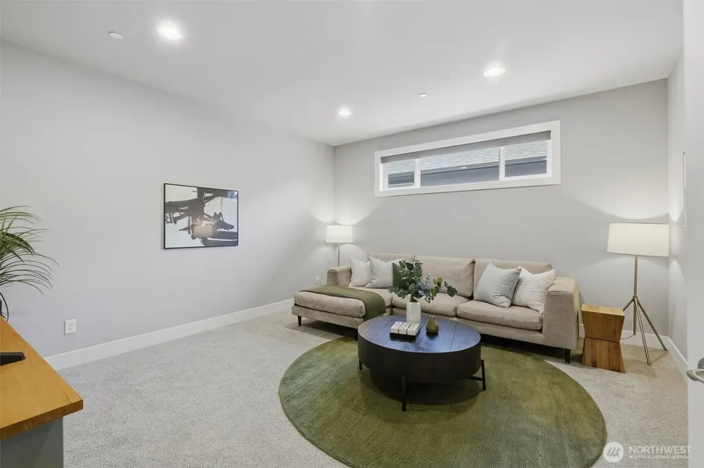 24309 NE 24th Street Sammamish WA 98074
