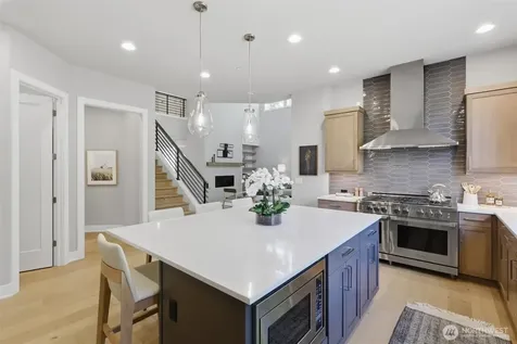 24309 NE 24th Street Sammamish WA 98074