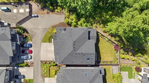24309 NE 24th Street Sammamish WA 98074
