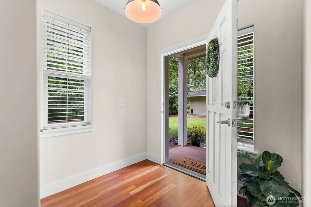 5412 43rd Avenue NW Gig Harbor WA 98335