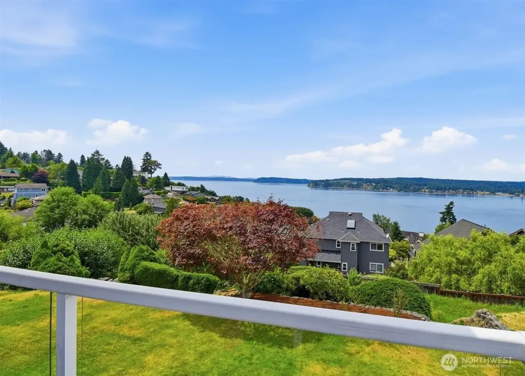 3622 Olympic Boulevard W University Place WA 98466