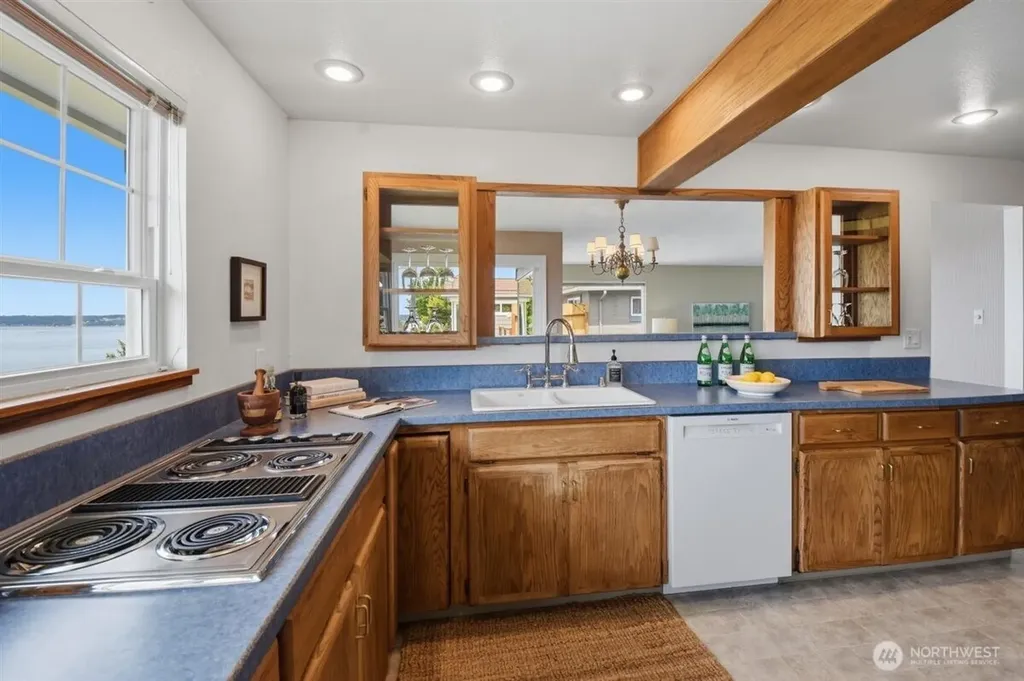 3622 Olympic Boulevard W University Place WA 98466