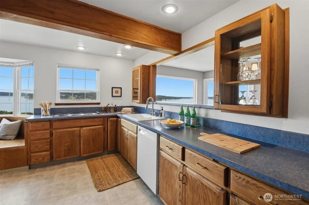 3622 Olympic Boulevard W University Place WA 98466
