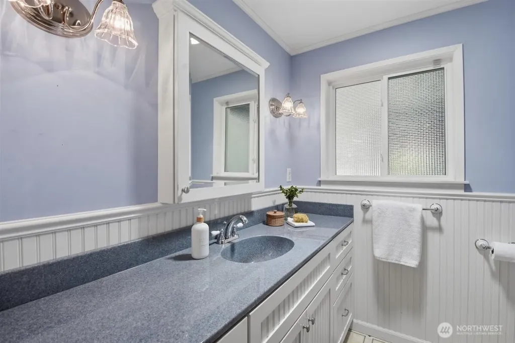 3622 Olympic Boulevard W University Place WA 98466