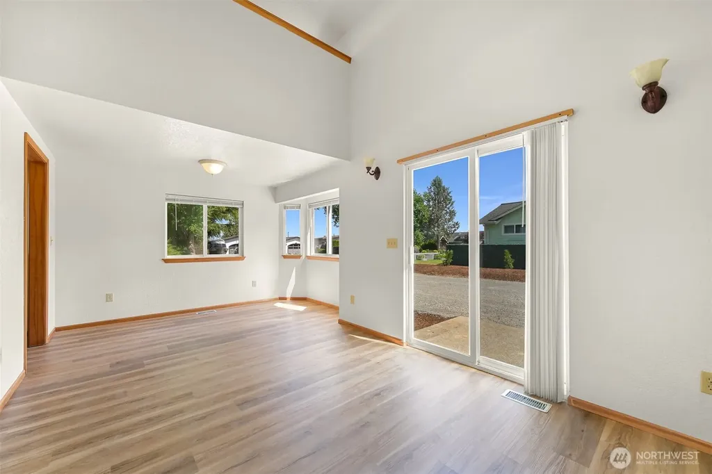8141 Comox Road W Blaine WA 98230