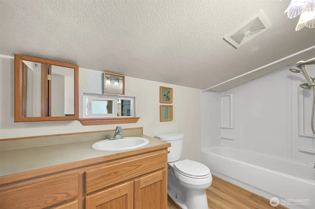 8141 Comox Road W Blaine WA 98230