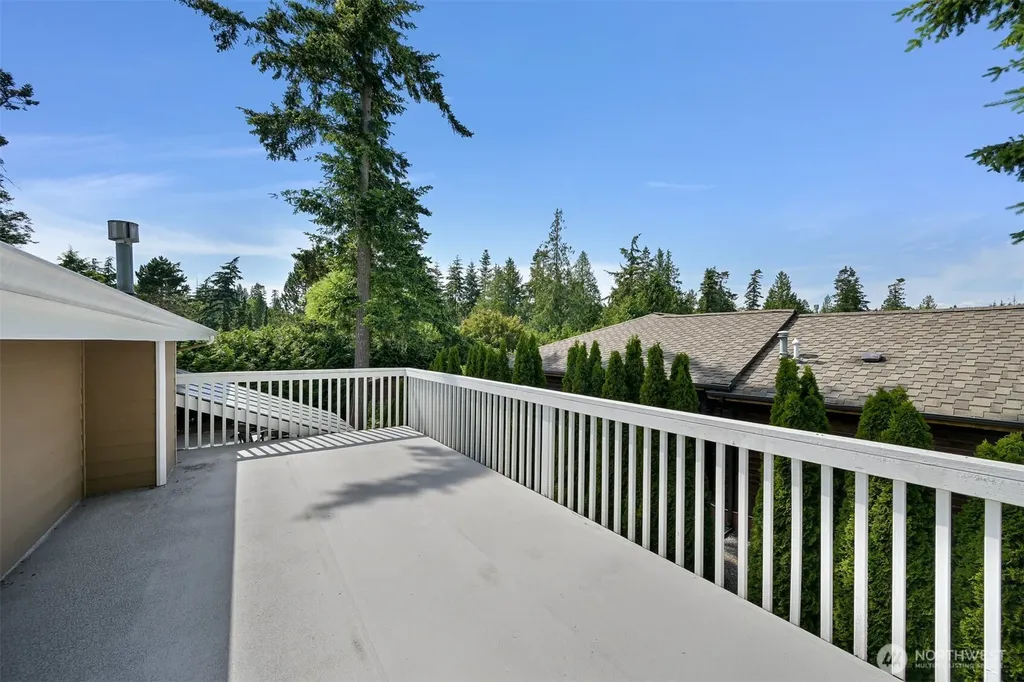8141 Comox Road W Blaine WA 98230