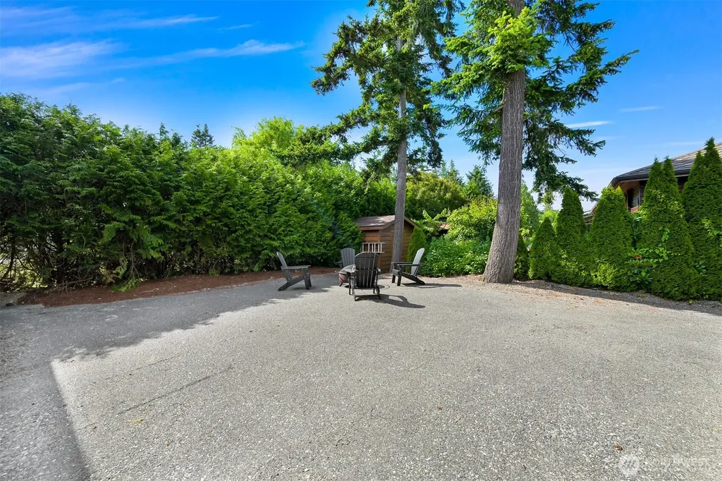 8141 Comox Road W Blaine WA 98230