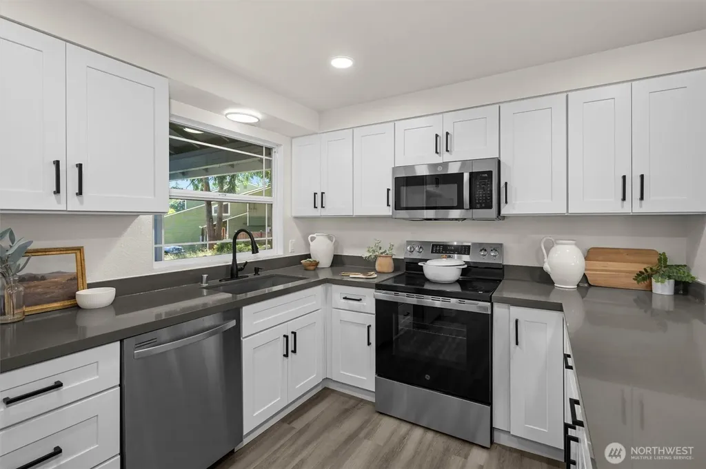 13219 NE 139th Place Kirkland WA 98034