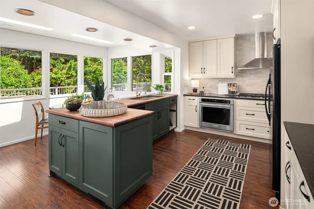 18025 70th Place W Edmonds WA 98026