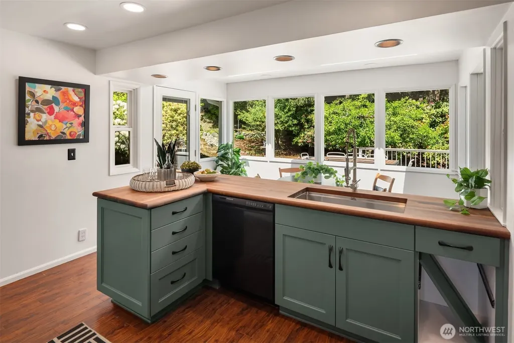 18025 70th Place W Edmonds WA 98026
