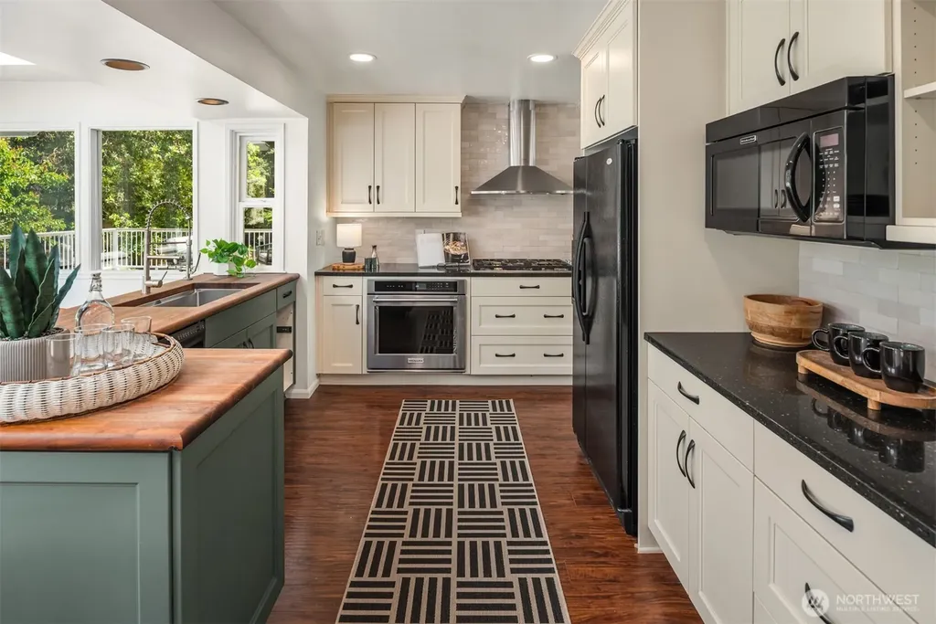 18025 70th Place W Edmonds WA 98026