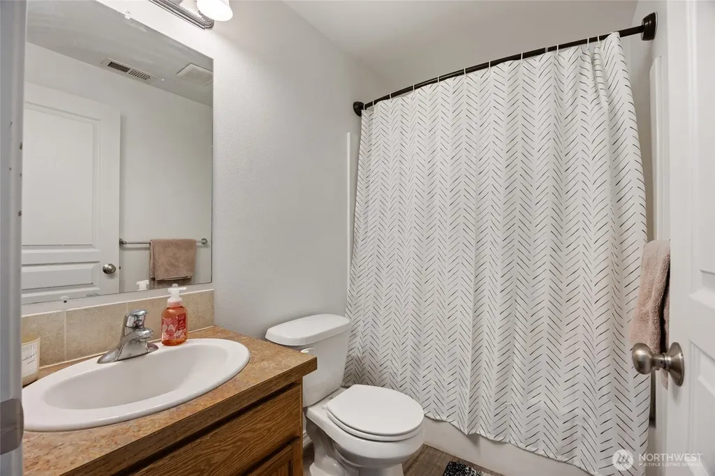 1402 W Tennessee Drive Moses Lake WA 98837