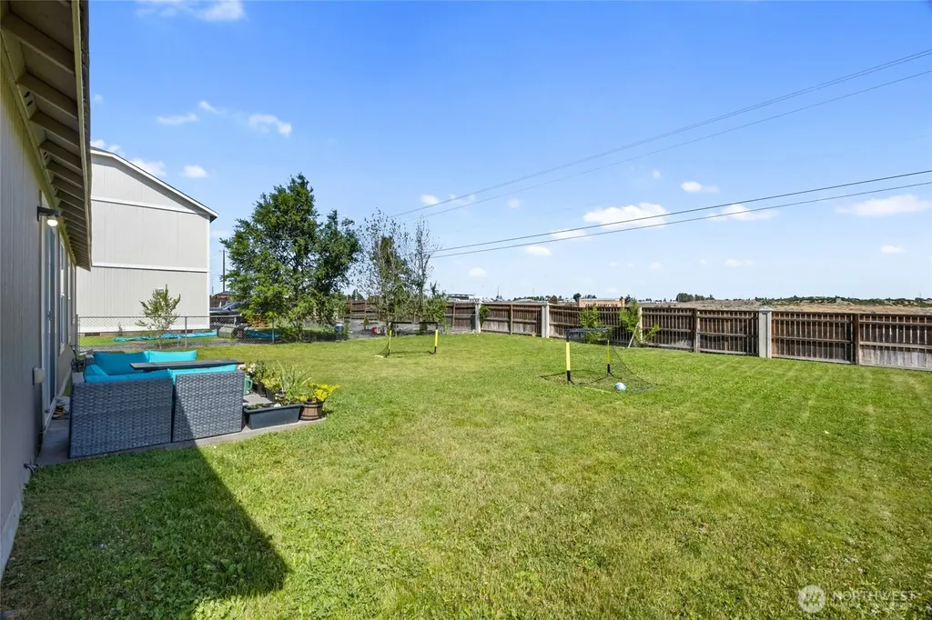 1402 W Tennessee Drive Moses Lake WA 98837