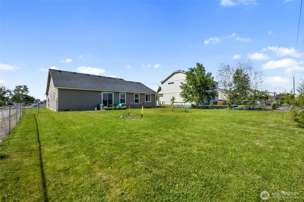 1402 W Tennessee Drive Moses Lake WA 98837