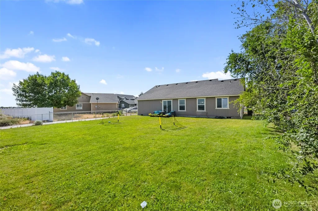 1402 W Tennessee Drive Moses Lake WA 98837