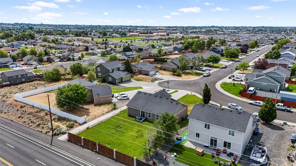 1402 W Tennessee Drive Moses Lake WA 98837