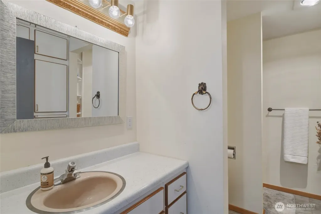 330 Sunnyslope Heights Wenatchee WA 98801