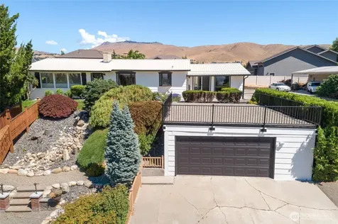 330 Sunnyslope Heights Wenatchee WA 98801