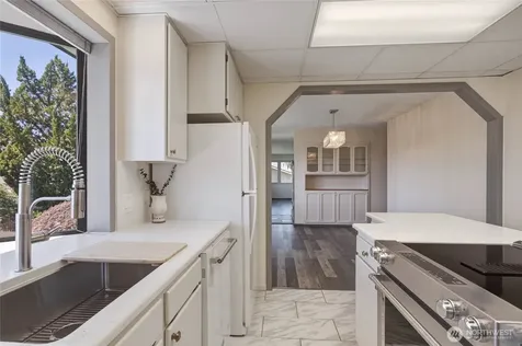 330 Sunnyslope Heights Wenatchee WA 98801