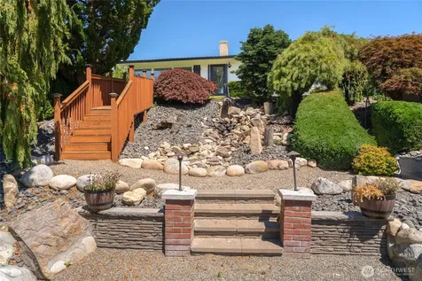 330 Sunnyslope Heights Wenatchee WA 98801