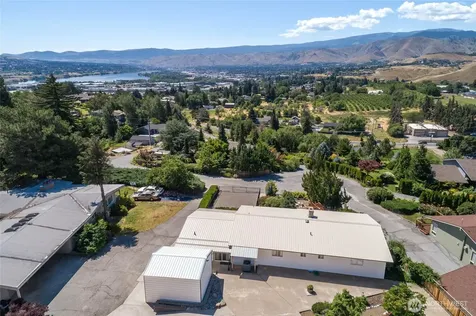 330 Sunnyslope Heights Wenatchee WA 98801