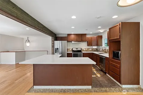 14005 51st Avenue E Tacoma WA 98446