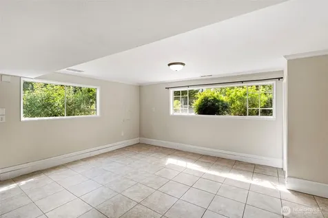 14005 51st Avenue E Tacoma WA 98446