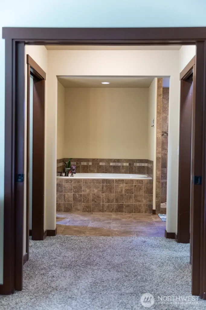 4041 61st Court SW Olympia WA 98512