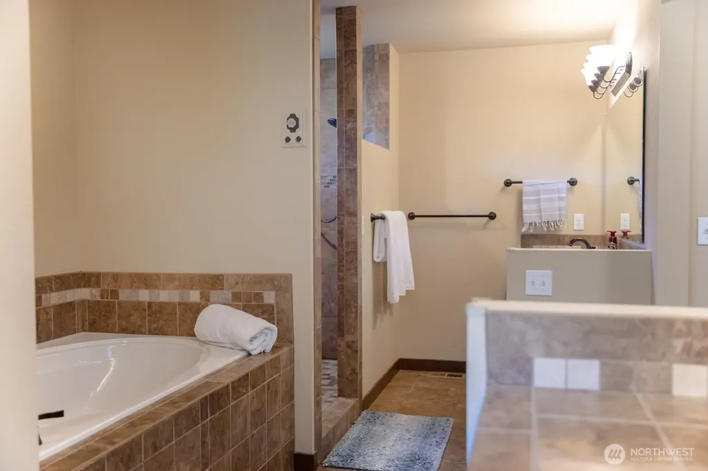 4041 61st Court SW Olympia WA 98512