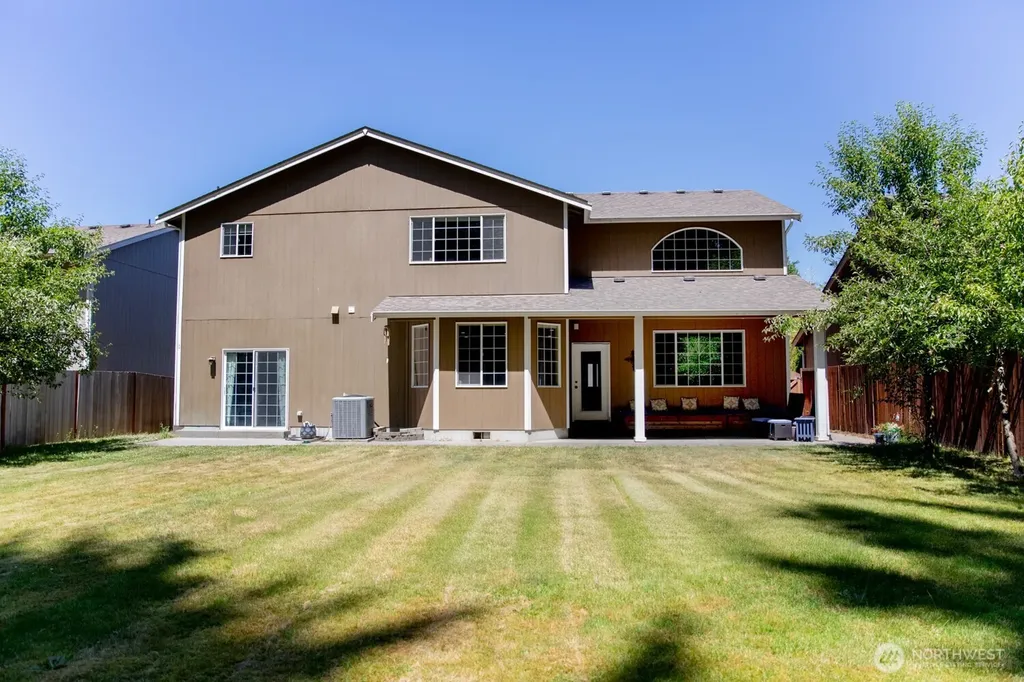 4041 61st Court SW Olympia WA 98512