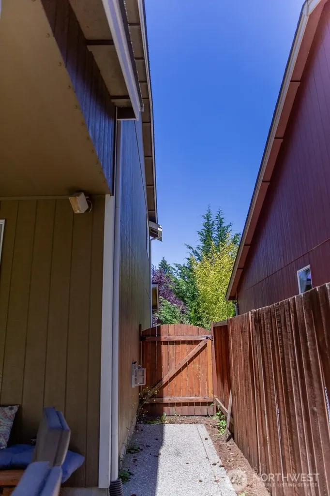 4041 61st Court SW Olympia WA 98512