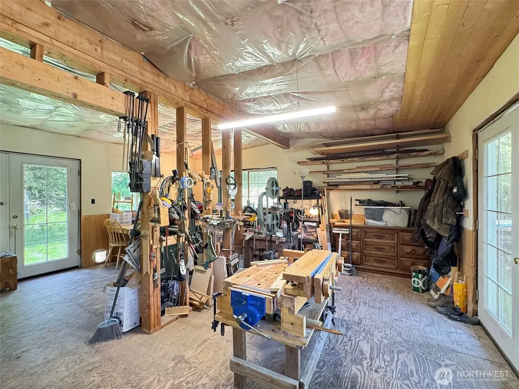 663 Glass Road Port Angeles WA 98362