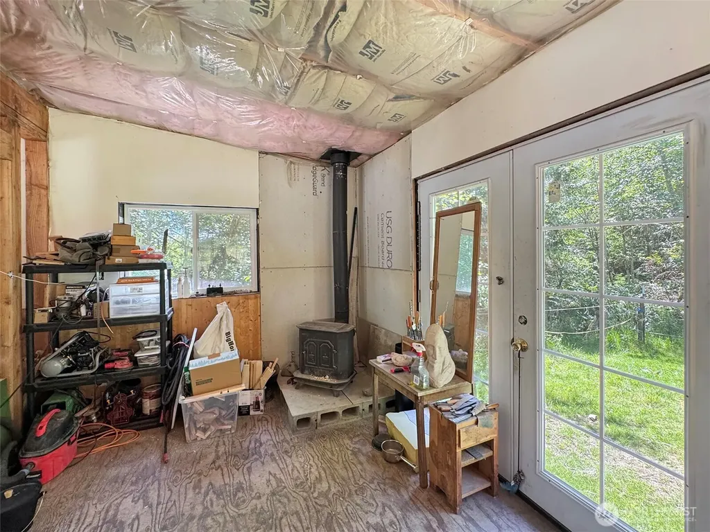 663 Glass Road Port Angeles WA 98362