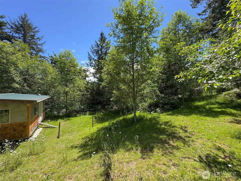 663 Glass Road Port Angeles WA 98362