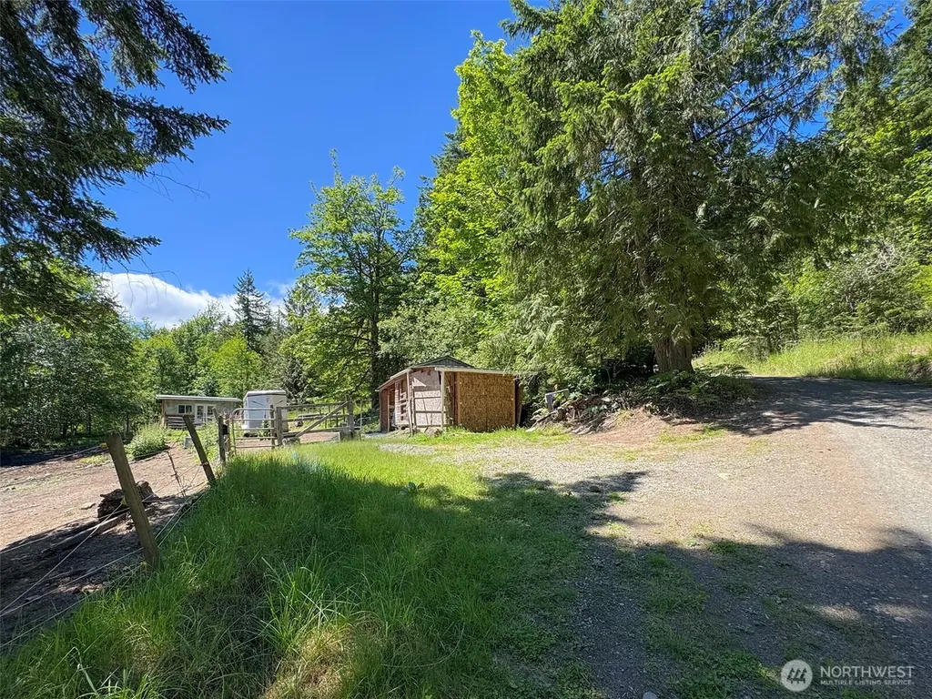 663 Glass Road Port Angeles WA 98362