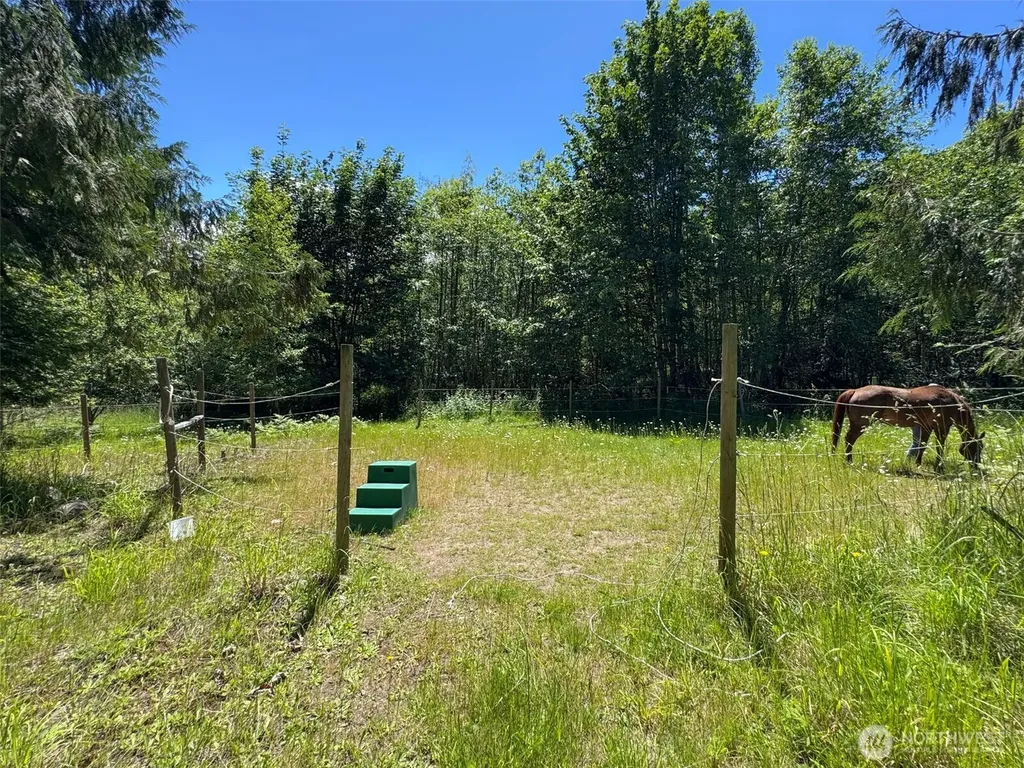 663 Glass Road Port Angeles WA 98362