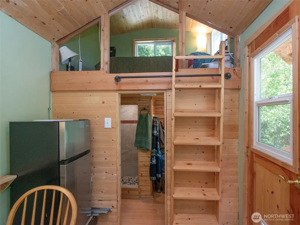 663 Glass Road Port Angeles WA 98362