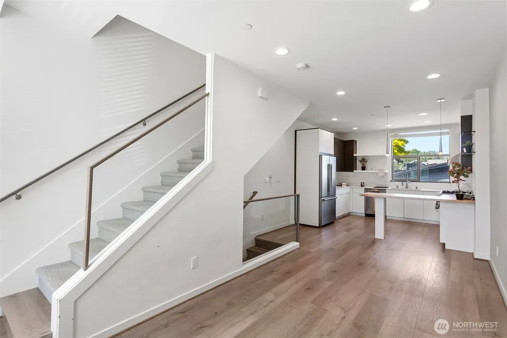 604 NW 77th Street Seattle WA 98117