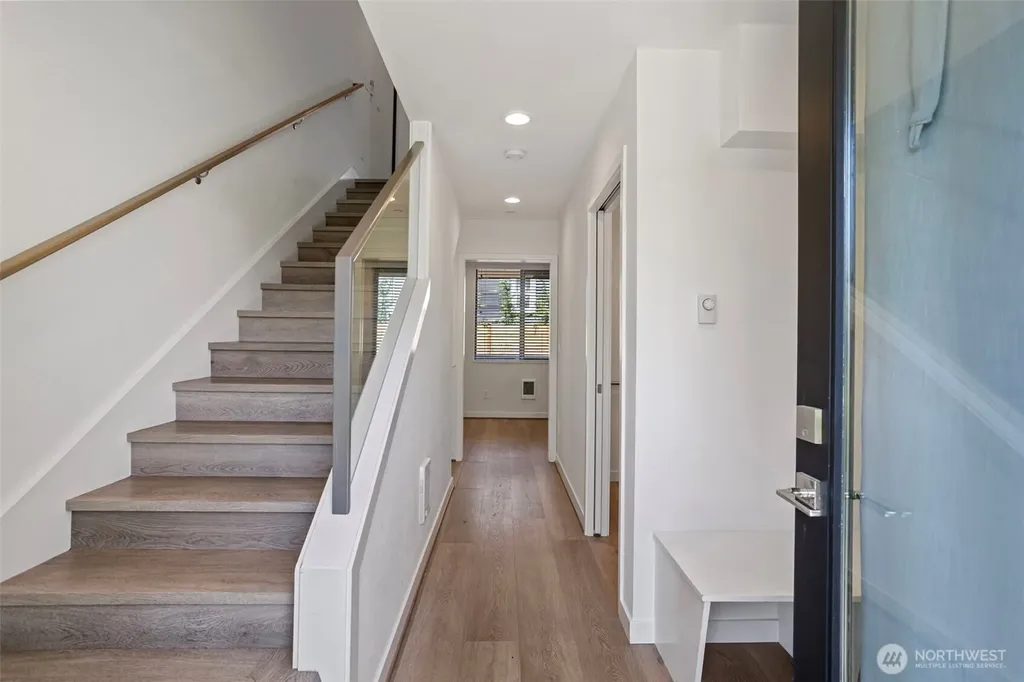 604 NW 77th Street Seattle WA 98117