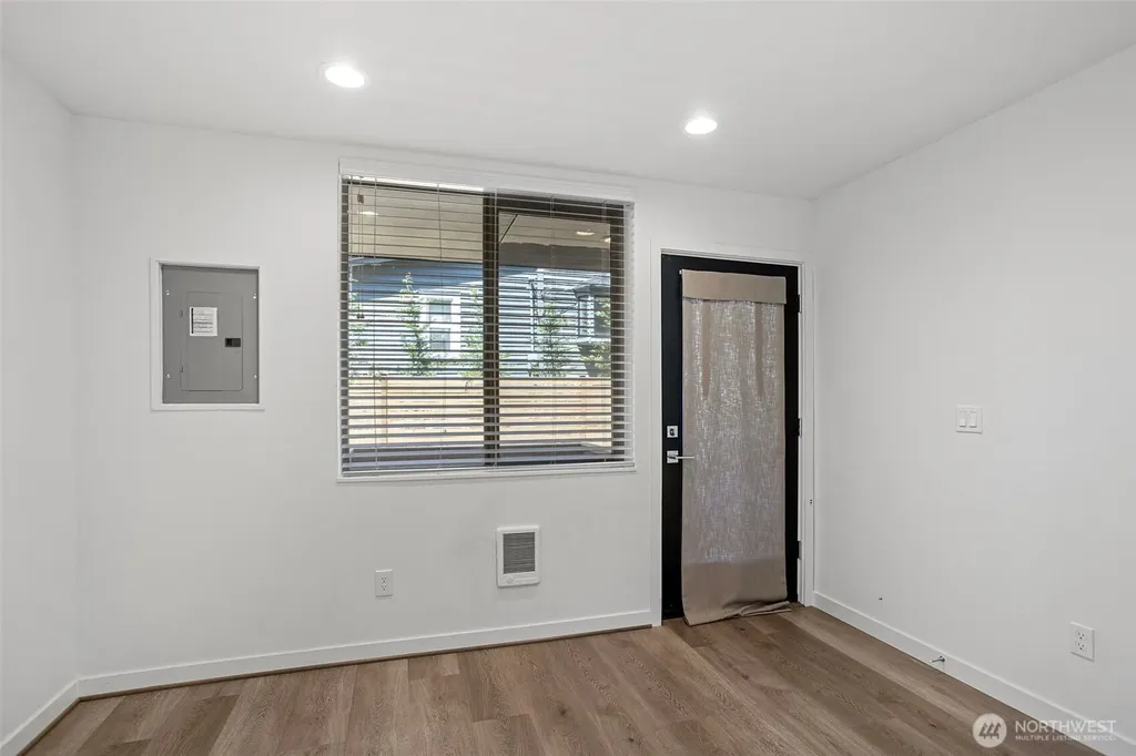 604 NW 77th Street Seattle WA 98117