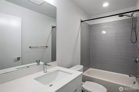 604 NW 77th Street Seattle WA 98117
